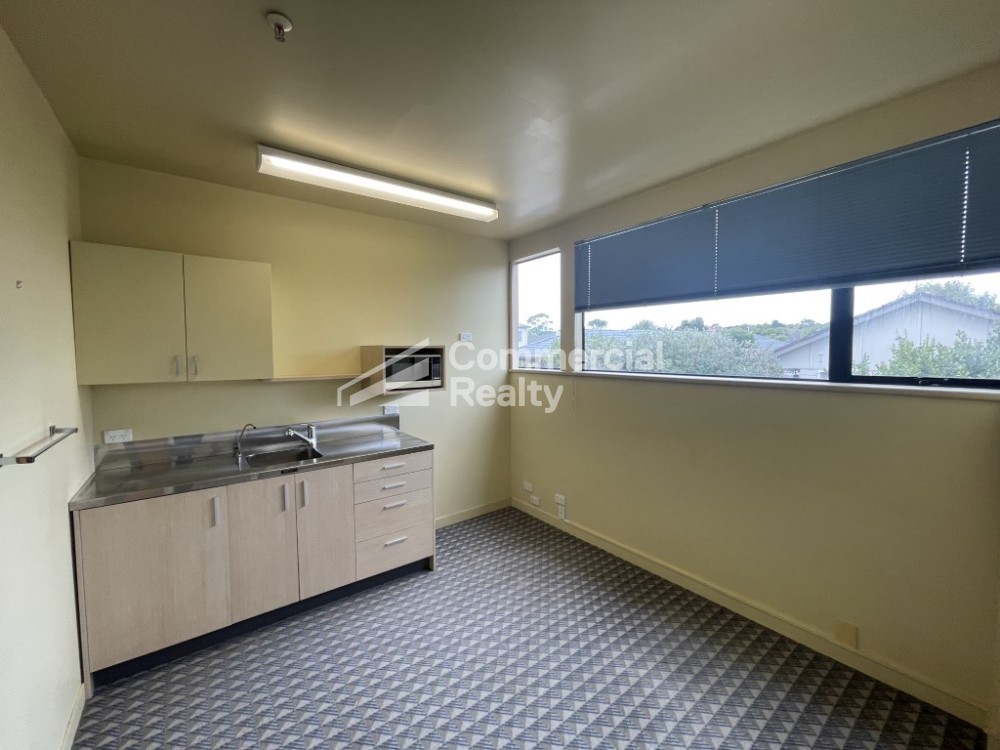 Commercial Realty Beat the Traffic! 110m2 Office on Aviemore Drive